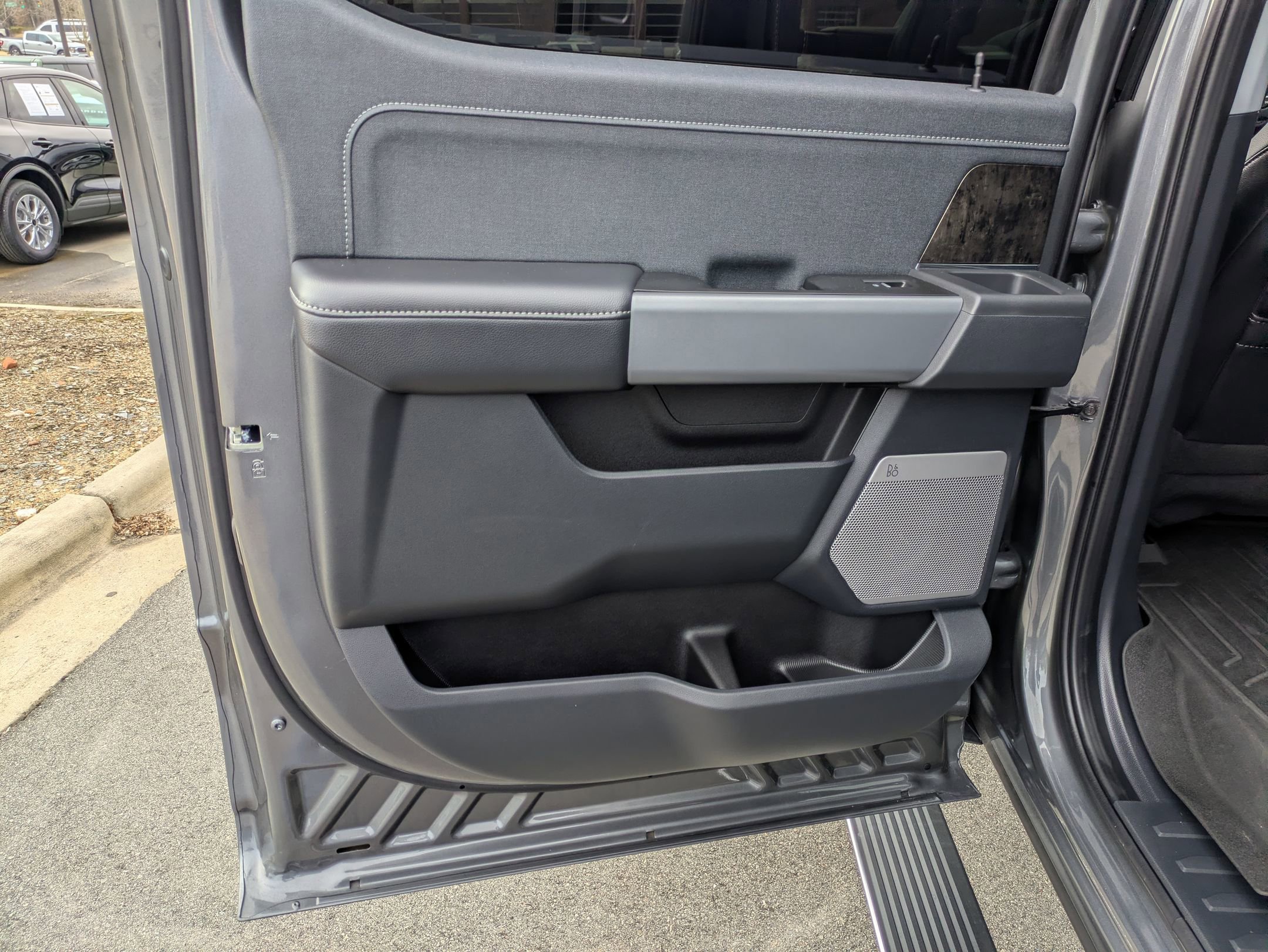 Certified 2024 Ford F250 Lariat w/ Lariat Ultimate Package image 34