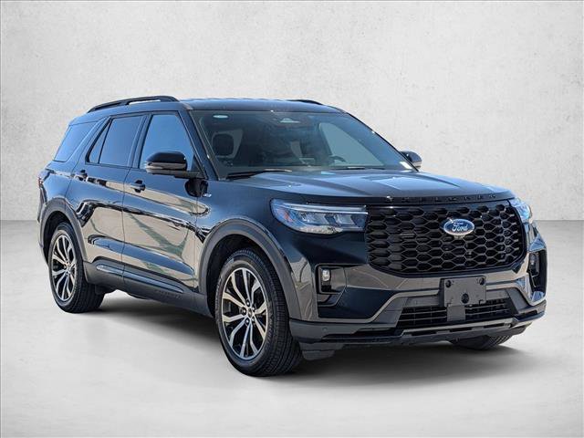 Certified 2025 Ford Explorer ST-Line RWD image 3