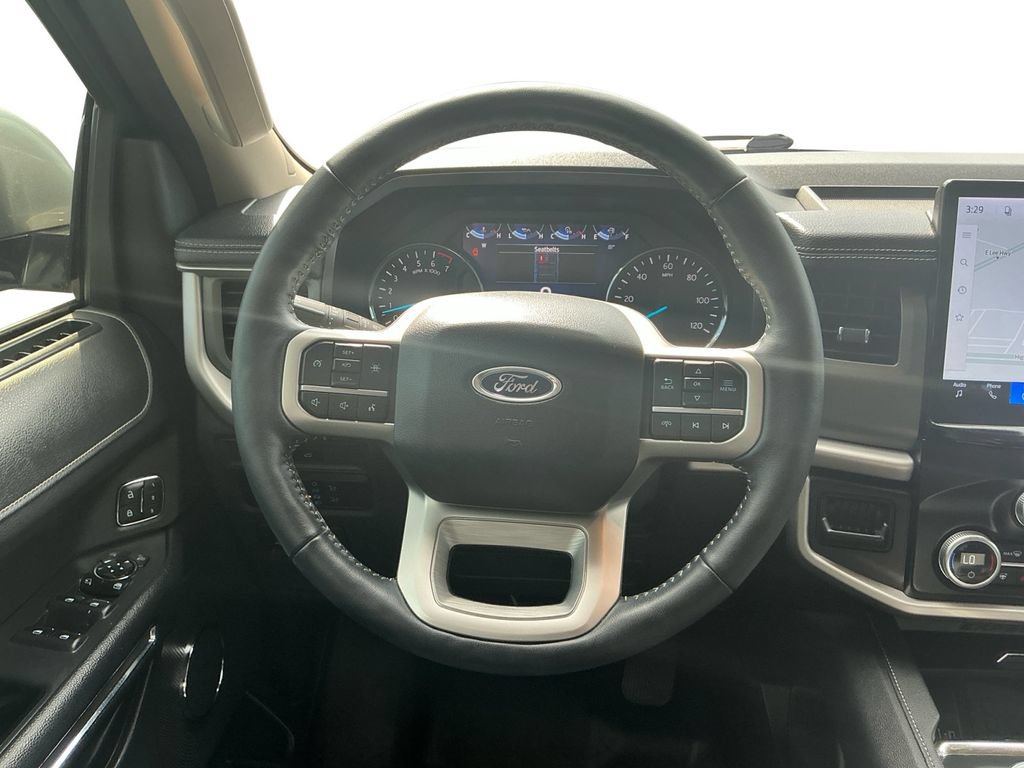 Certified 2024 Ford Expedition XLT RWD image 18