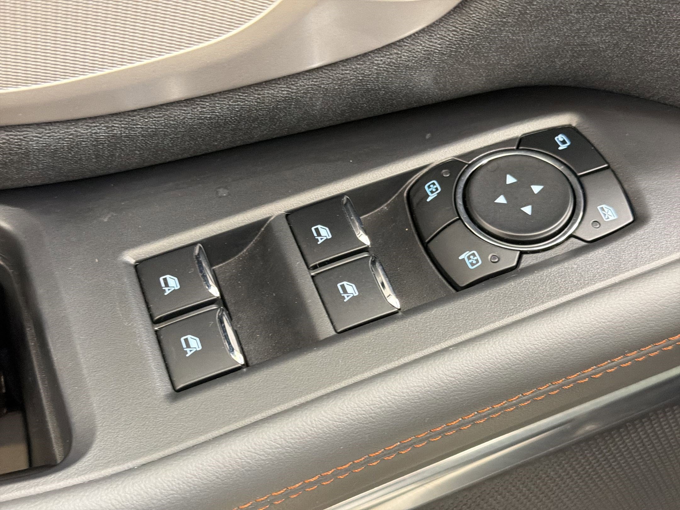 Certified 2025 Ford Expedition Active AWD/4WD image 18