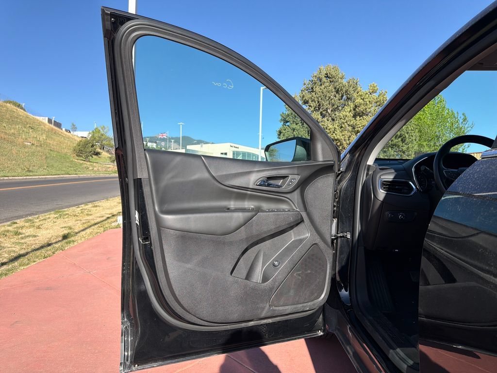 Used 2024 Chevrolet Equinox LT AWD/4WD image 11