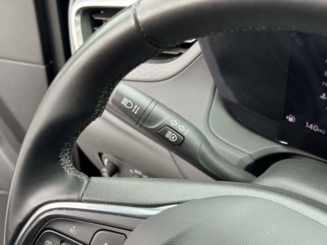 Used 2024 Buick Encore GX Sport Touring FWD image 27