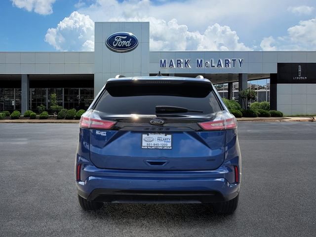 Certified 2024 Ford Edge SE w/ Black Appearance Package AWD/4WD image 4
