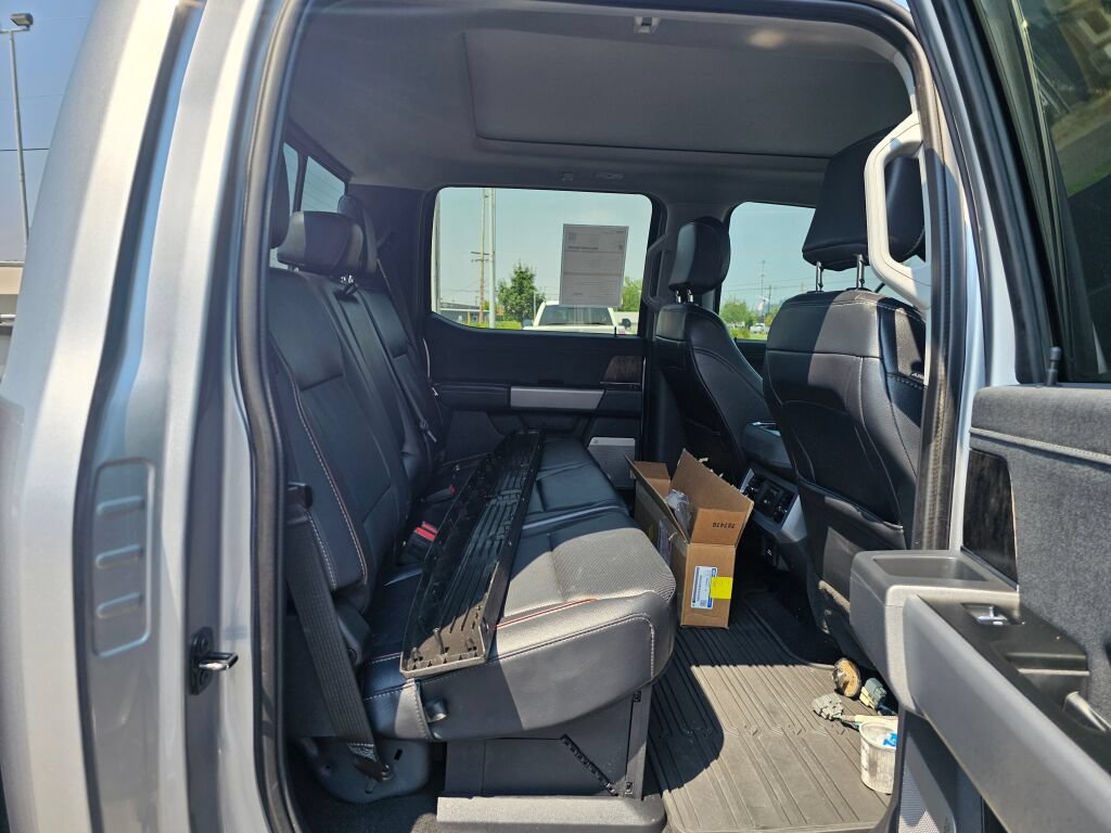 Certified 2024 Ford F450 Lariat w/ Chrome Package AWD/4WD image 15