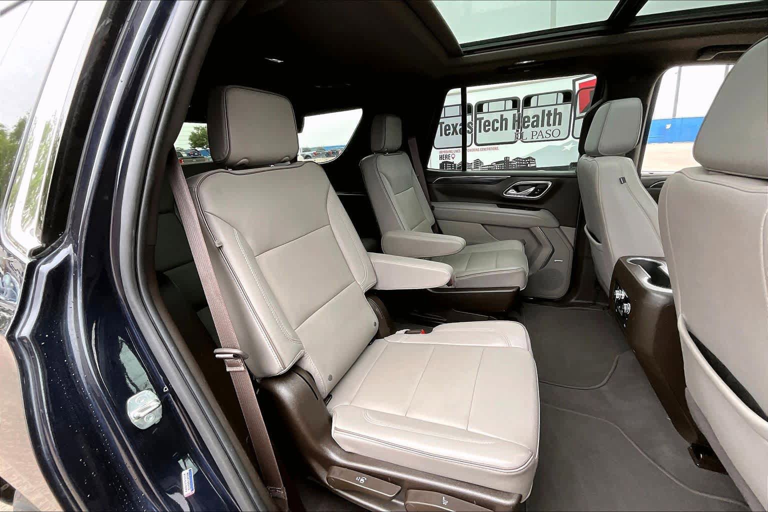 Used 2023 GMC Yukon SLT w/ SLT Luxury Package AWD/4WD image 20