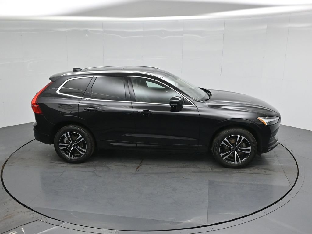 Used 2021 Volvo XC60 T5 Momentum w/ Premium Package image 10