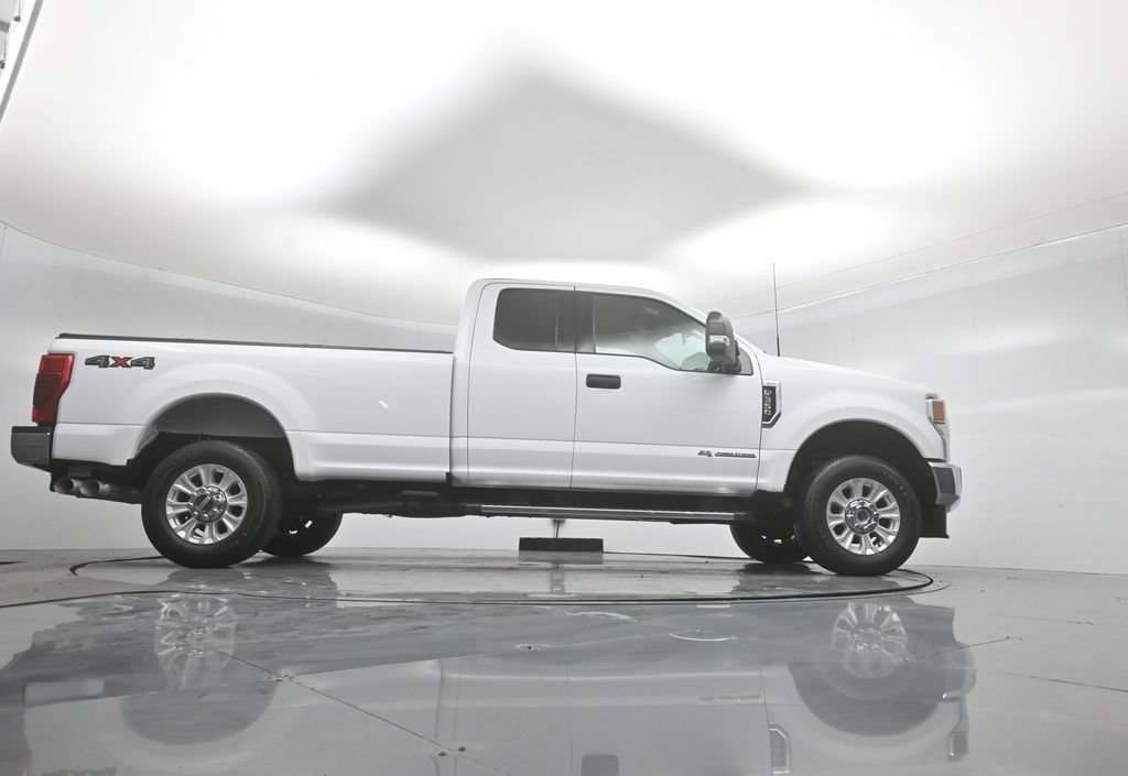 Certified 2022 Ford F350 XLT w/ XLT Value Package AWD/4WD image 44