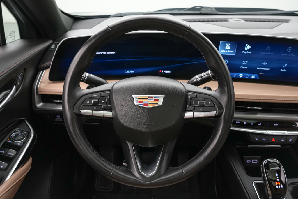 Used 2024 Cadillac XT4 Premium Luxury w/ Active Safety Package AWD/4WD image 15