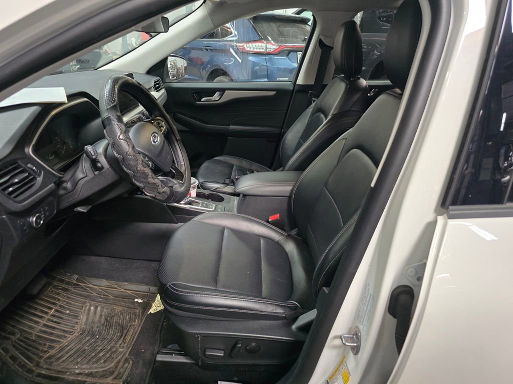 Certified 2022 Ford Escape SEL image 11
