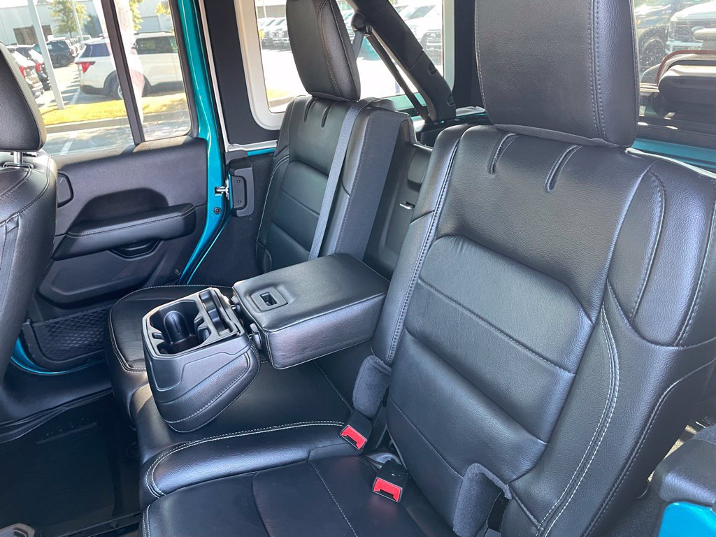 Used 2020 Jeep Wrangler Unlimited Sahara AWD/4WD image 26