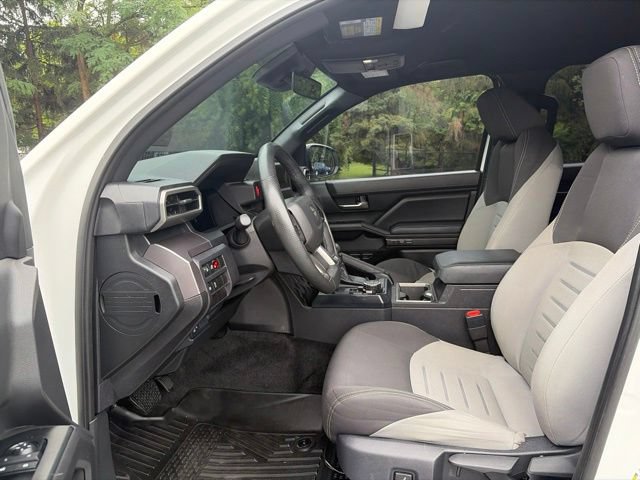 Used 2025 Toyota Tacoma TRD Off-Road AWD/4WD image 19