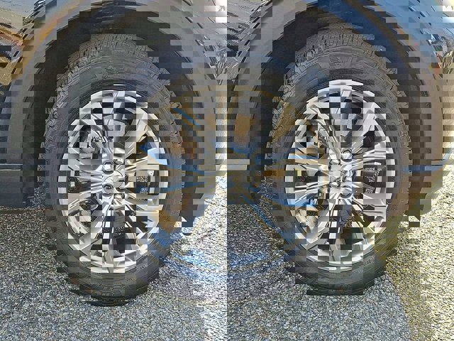 Certified 2021 Ford Explorer Limited w/ Equipment Group 301A image 27