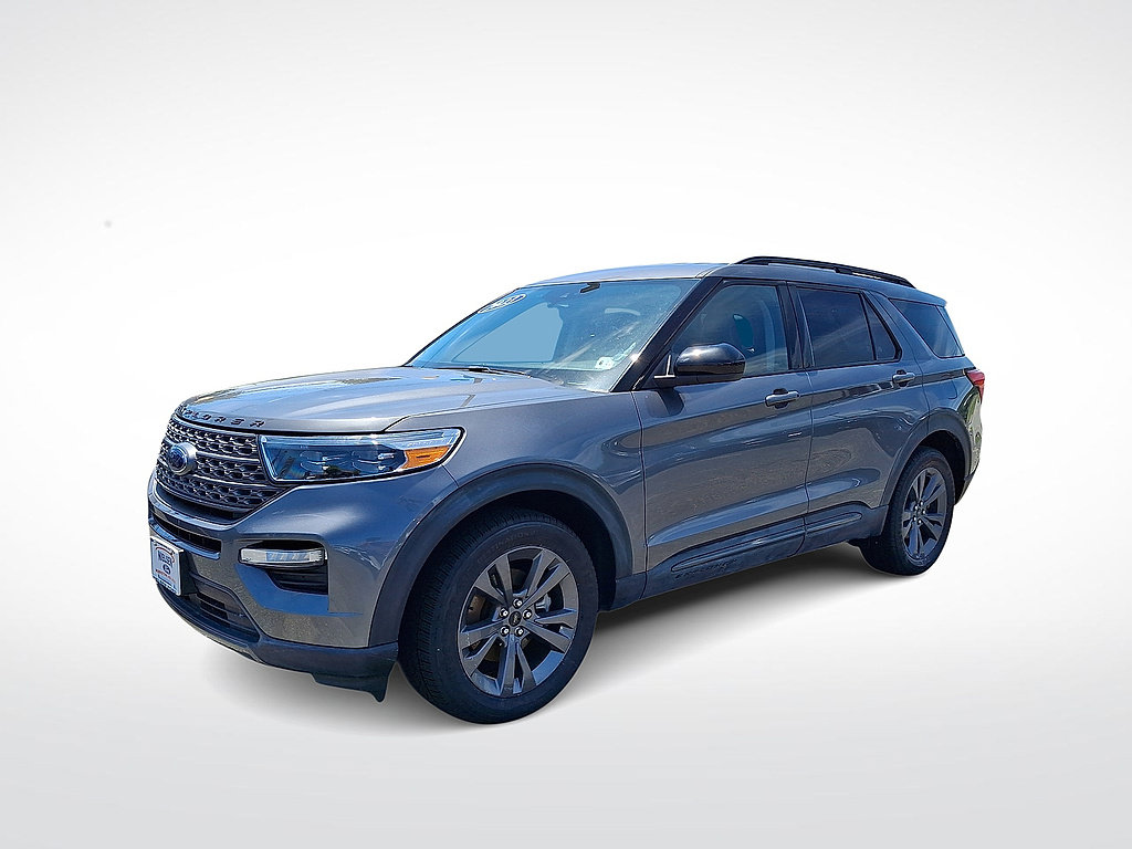 Certified 2023 Ford Explorer XLT w/ Equipment Group 202A