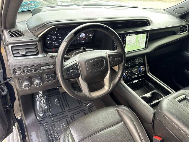 Used 2023 GMC Yukon Denali w/ Denali Reserve Package RWD image 19