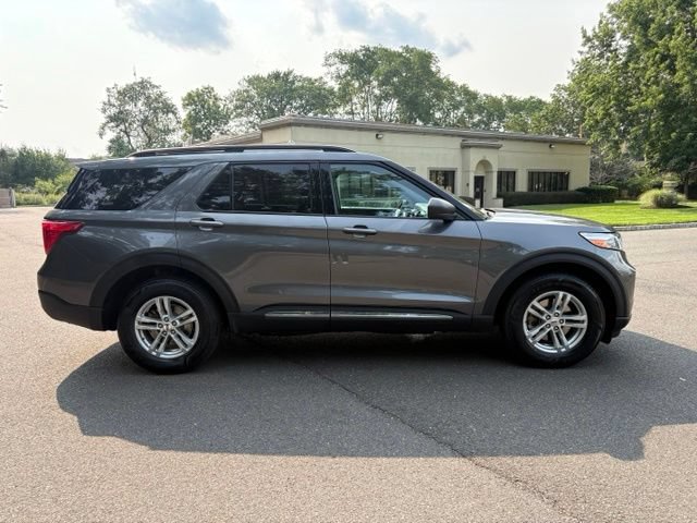 Certified 2022 Ford Explorer XLT w/ Equipment Group 202A AWD/4WD image 9