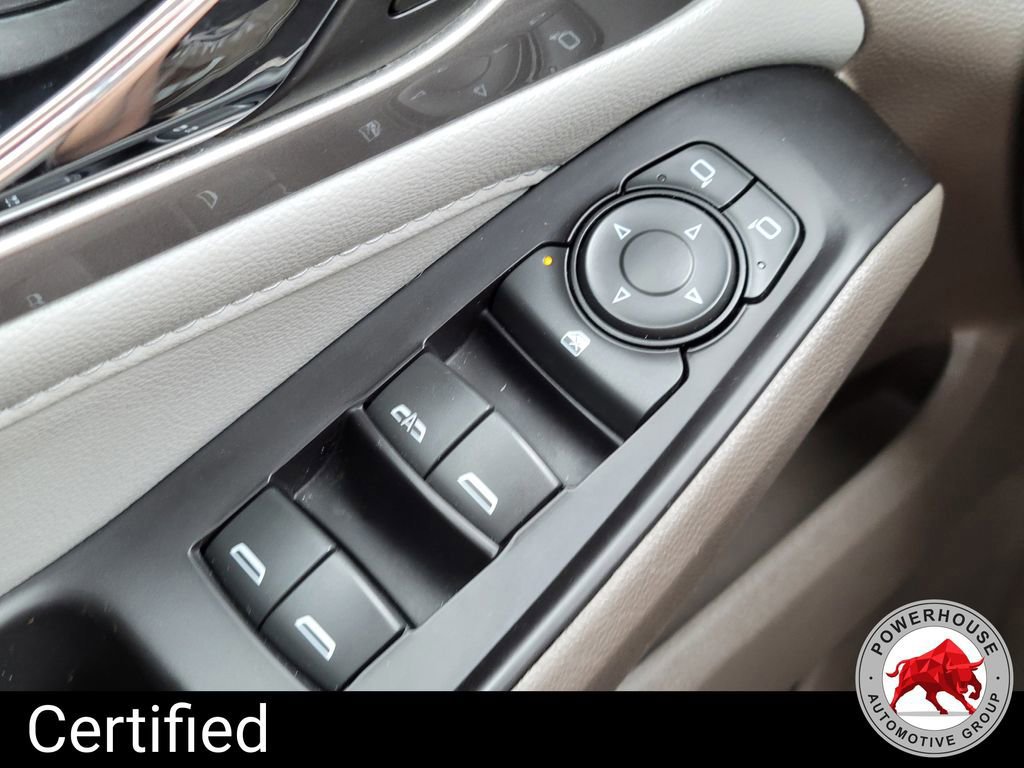 Used 2020 Chevrolet Traverse LT image 26