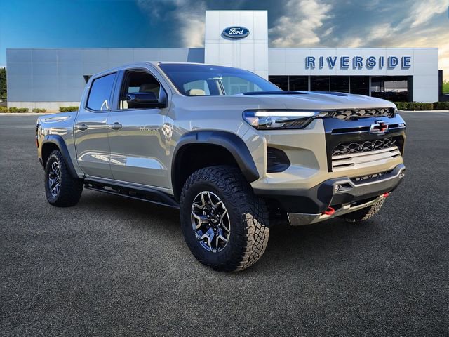 Used 2024 Chevrolet Colorado ZR2 w/ Technology Package