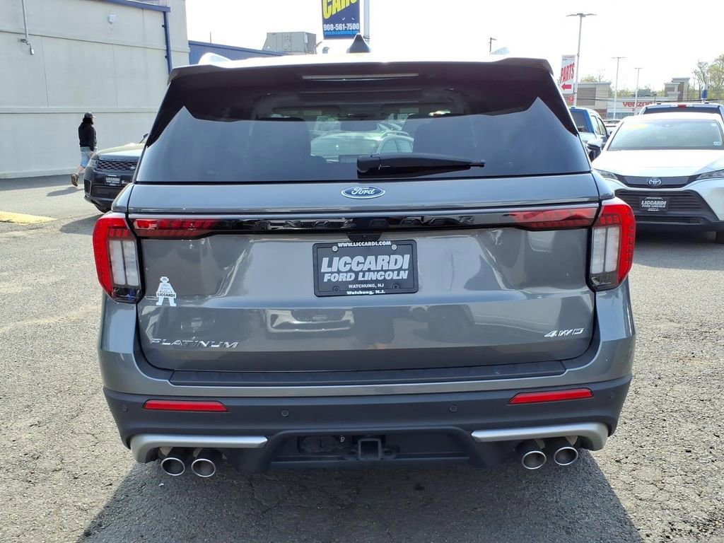 Certified 2025 Ford Explorer Platinum w/ Ultimate Package AWD/4WD image 5