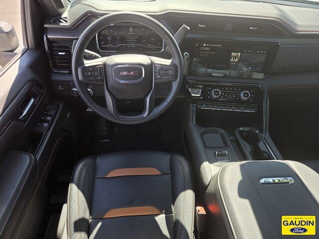Used 2025 GMC Sierra 2500 AT4 w/ Technology Package AWD/4WD image 13