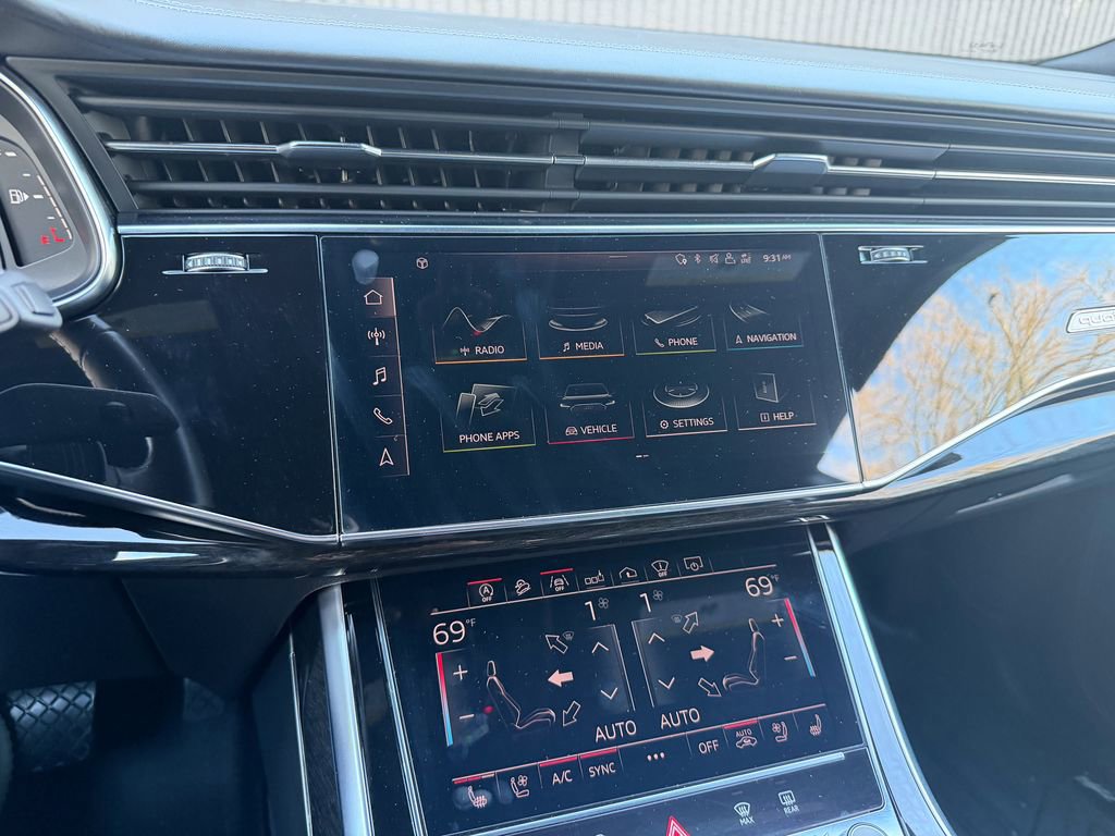 Used 2019 Audi Q8 Prestige w/ Towing Package image 42