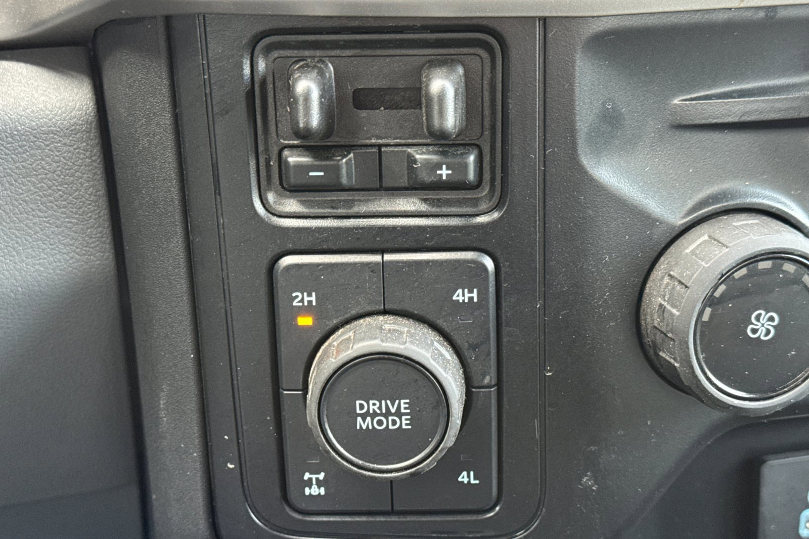 Certified 2024 Ford F250 XLT w/ FX4 Off-Road Package AWD/4WD image 19