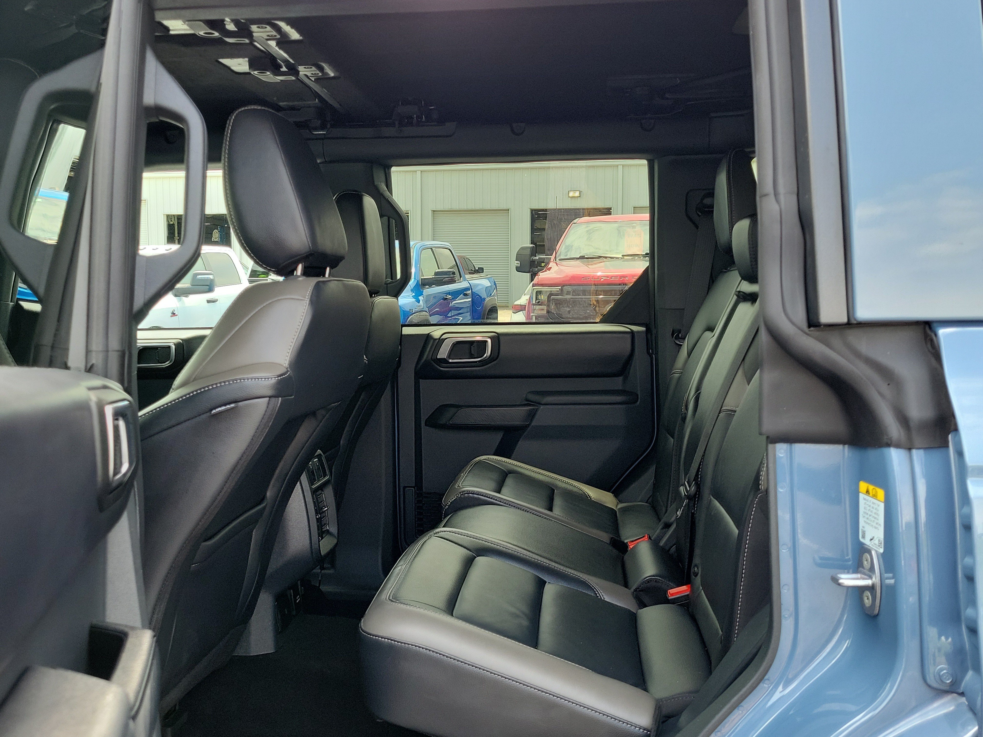Certified 2025 Ford Bronco Outer Banks AWD/4WD image 12
