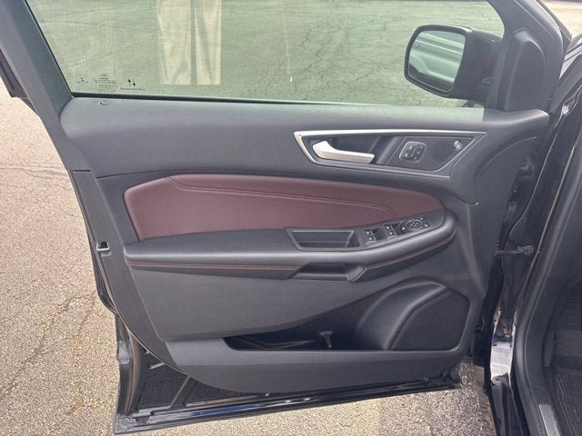 Certified 2022 Ford Edge Titanium w/ Equipment Group 301A AWD/4WD image 14