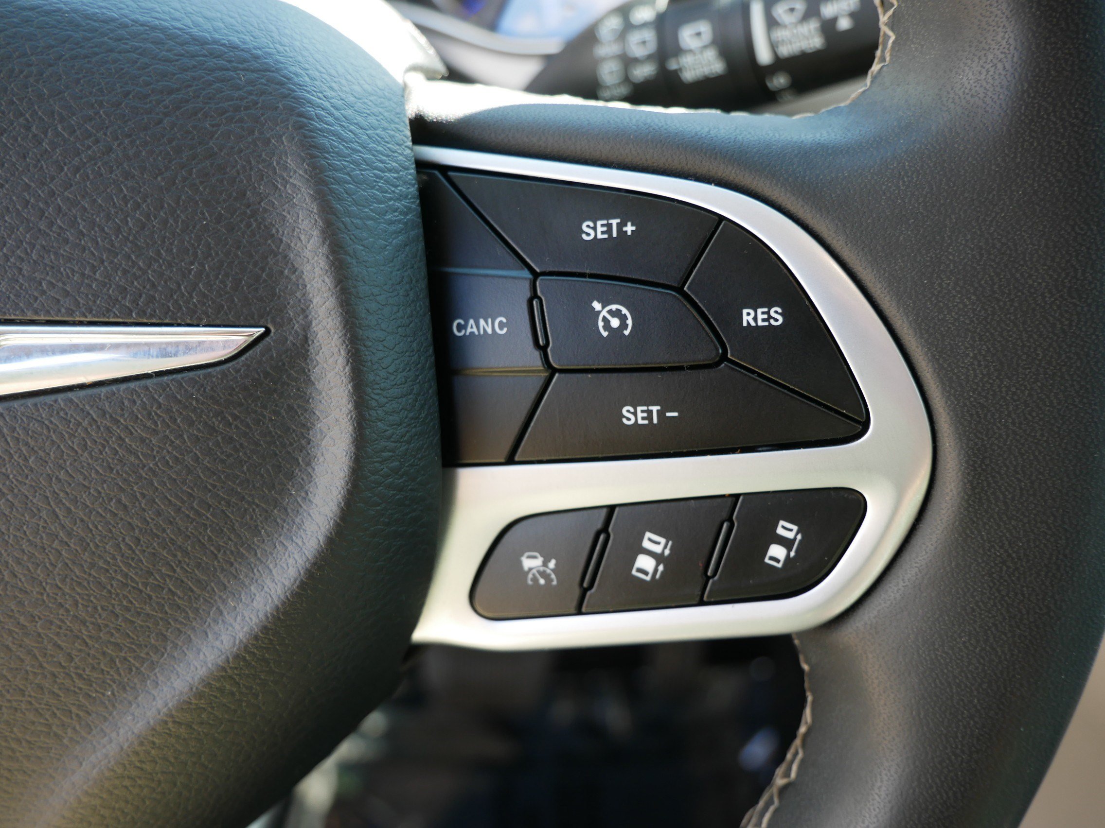 Used 2022 Chrysler Pacifica Touring-L FWD image 29