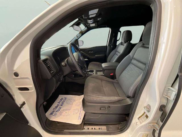 Used 2023 Nissan Frontier SV w/ Midnight Edition Package AWD/4WD image 13