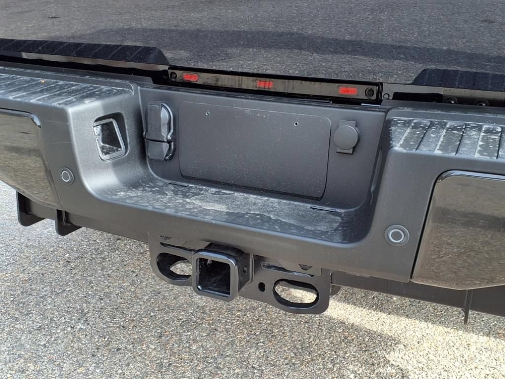 Certified 2025 Ford F350 King Ranch AWD/4WD image 5
