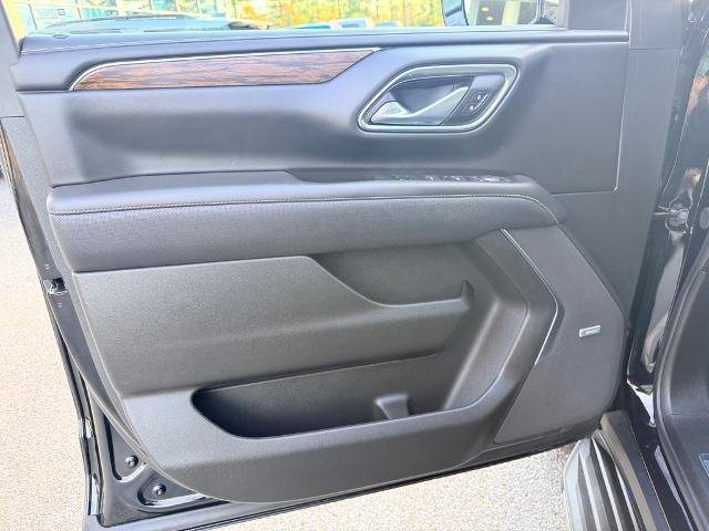 Used 2024 Chevrolet Tahoe Premier image 16