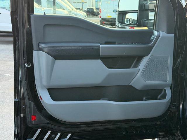 Certified 2025 Ford F350 XLT w/ FX4 Off-Road Package image 14