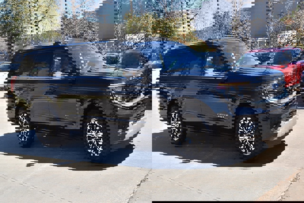 Certified 2025 Ford Expedition Max Platinum image 5