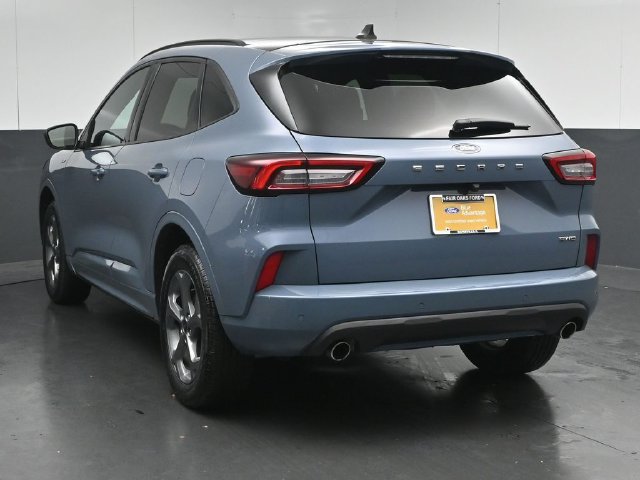 Certified 2024 Ford Escape ST-Line w/ Tech Pack #1 AWD/4WD image 6