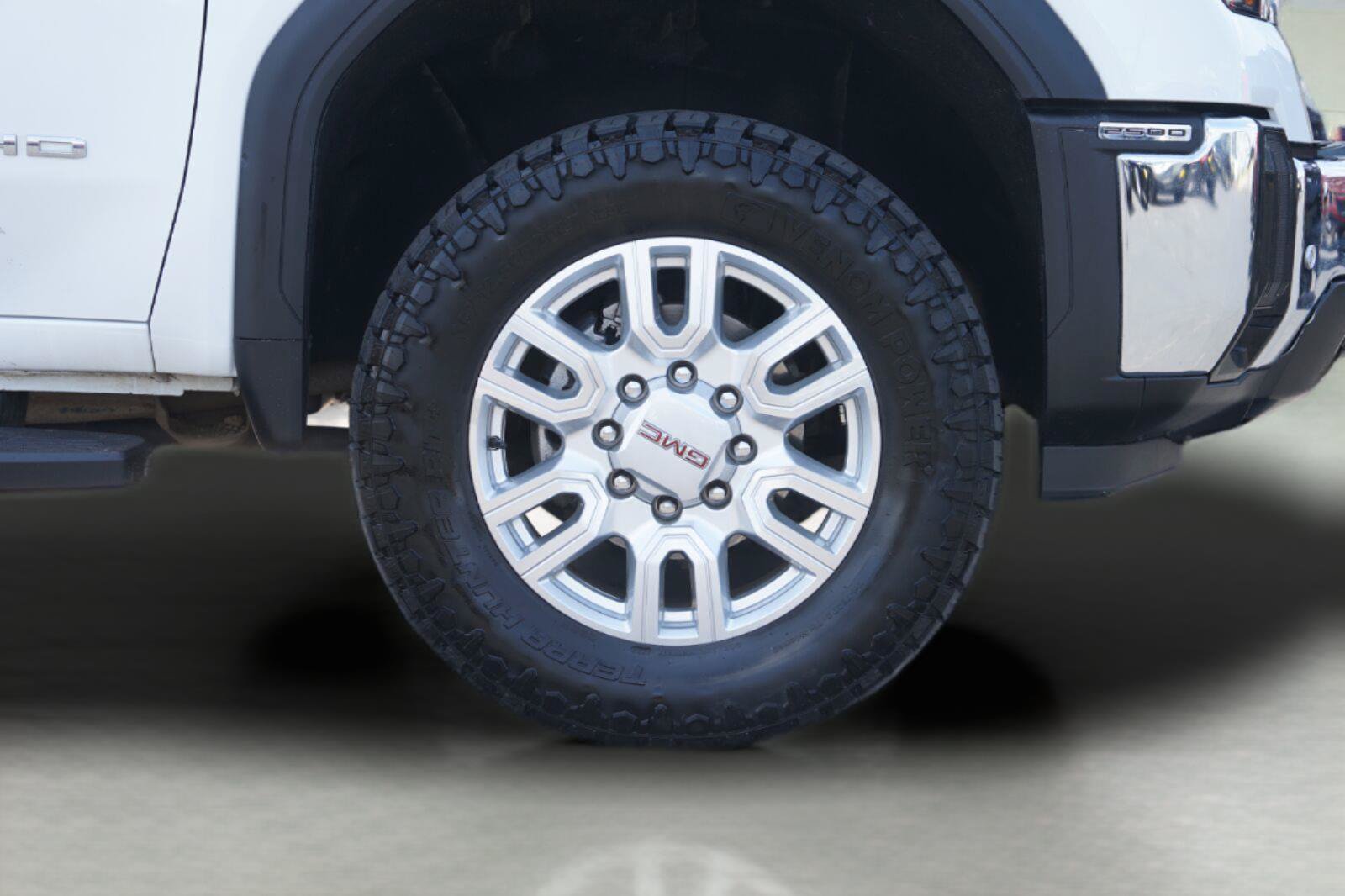 Used 2024 GMC Sierra 2500 SLT w/ Texas SLT Premium Package AWD/4WD image 4