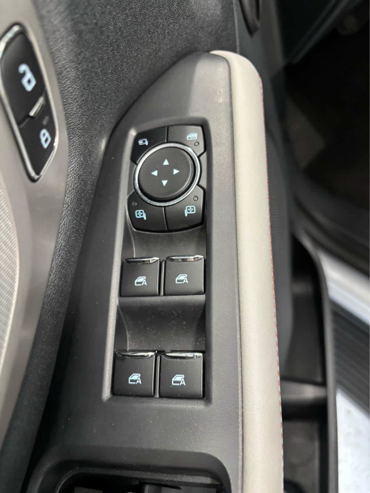 Certified 2025 Ford Expedition Active AWD/4WD image 24