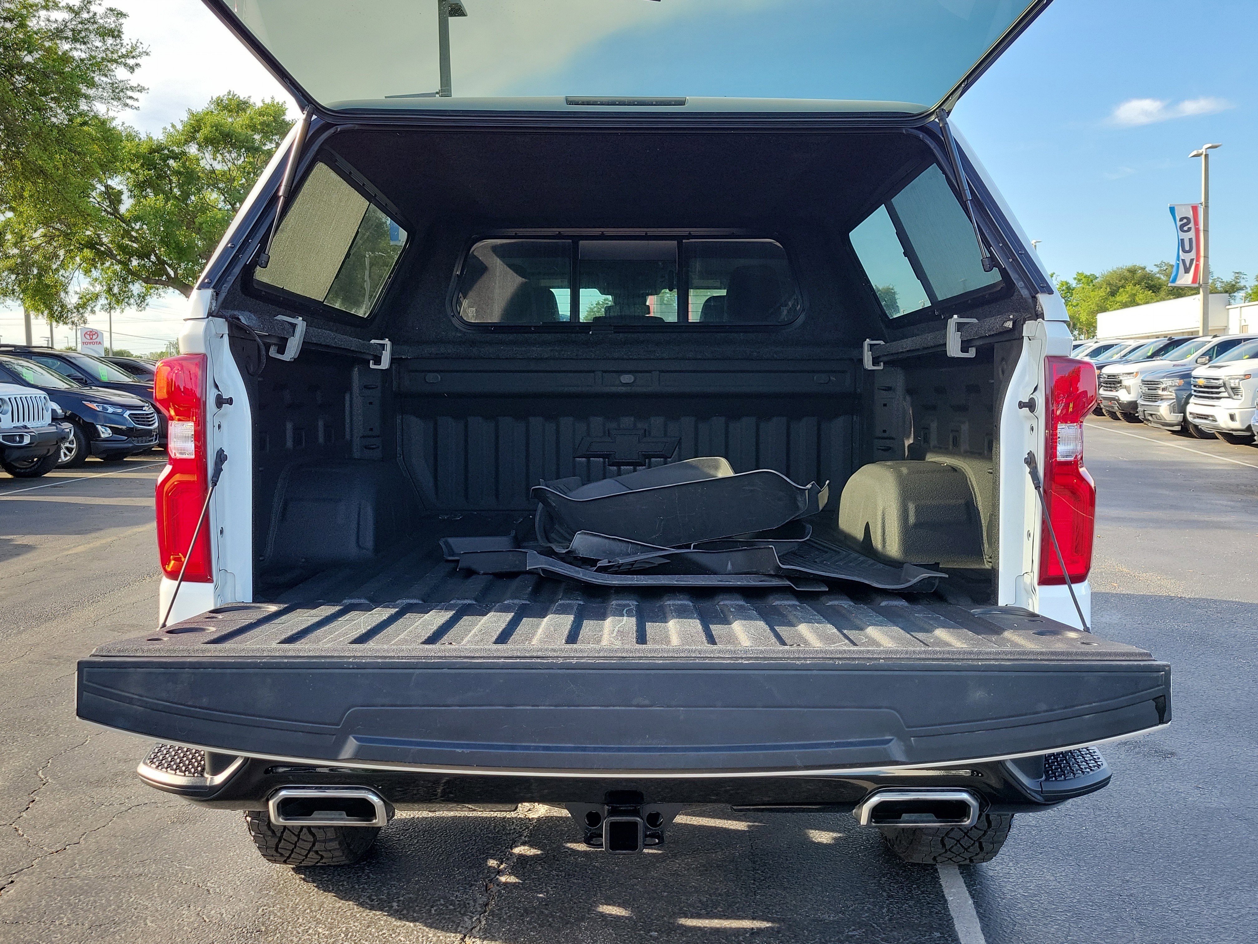 Used 2024 Chevrolet Silverado 1500 LT Trail Boss w/ LT Trail Boss Premium Package image 9