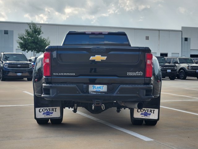 Used 2024 Chevrolet Silverado 3500 High Country w/ Technology Package AWD/4WD image 6