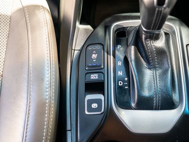 Used 2017 Hyundai Santa Fe Limited AWD/4WD image 36