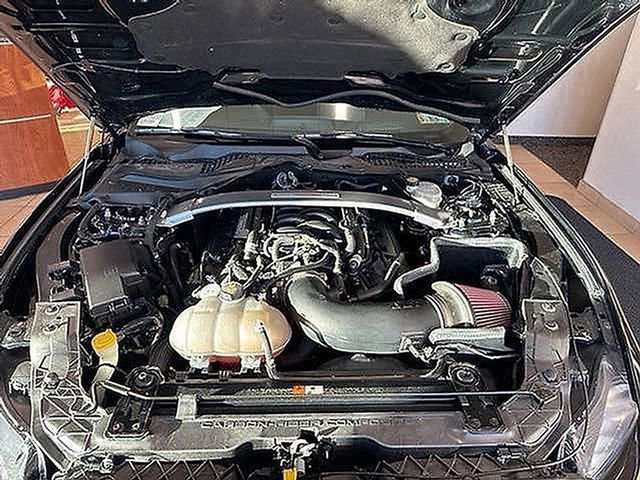 Certified 2018 Ford Mustang Shelby GT350 w/ Convenience Package image 16