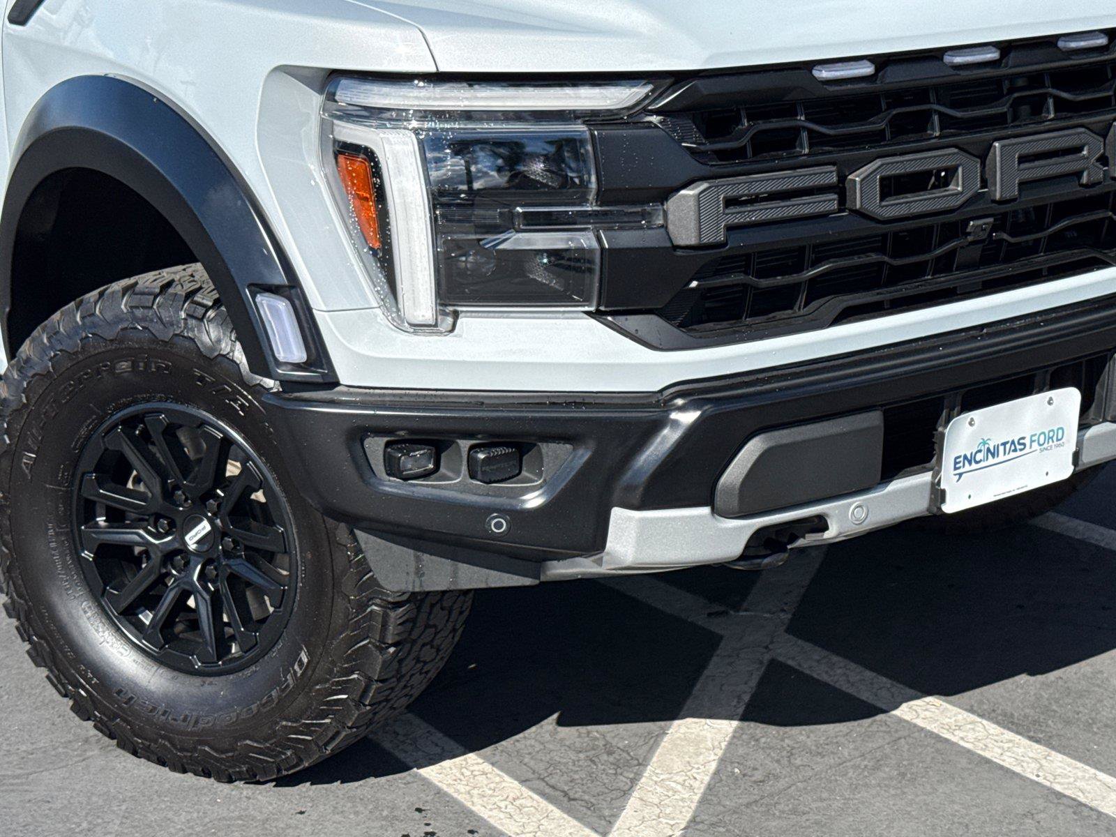 Certified 2025 Ford F150 Raptor AWD/4WD image 3