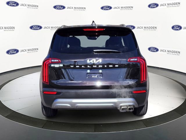Used 2022 Kia Telluride EX w/ EX Premium Package image 3