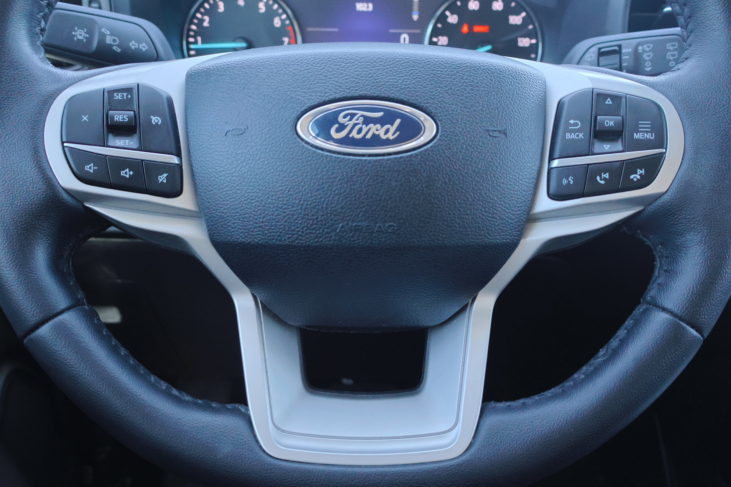 Certified 2023 Ford Explorer XLT image 27