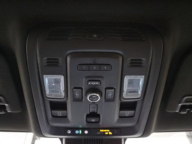 Used 2024 GMC Yukon XL Denali Ultimate AWD/4WD image 34