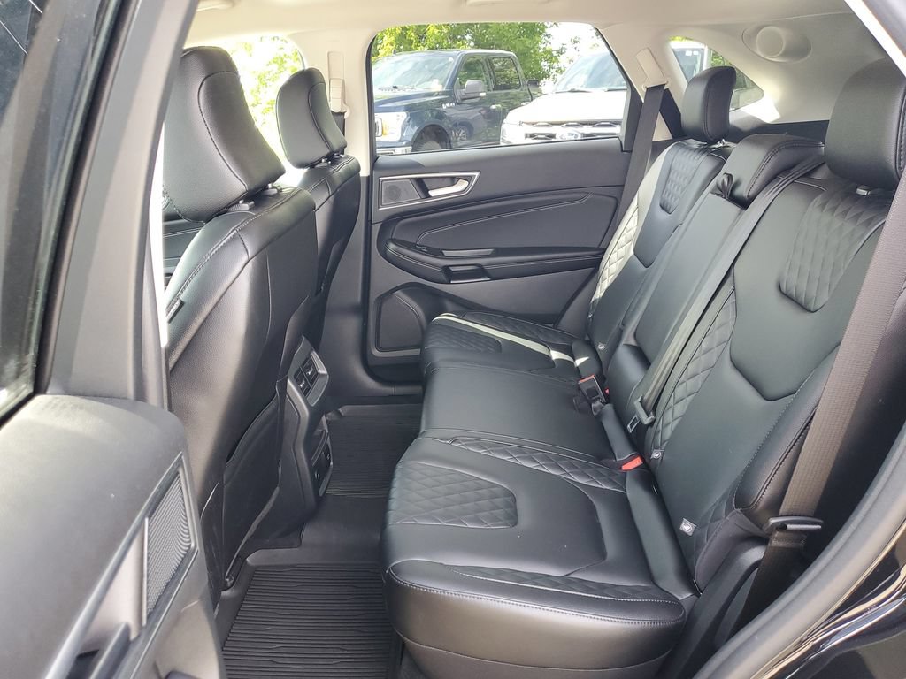 Certified 2024 Ford Edge Titanium AWD/4WD image 14