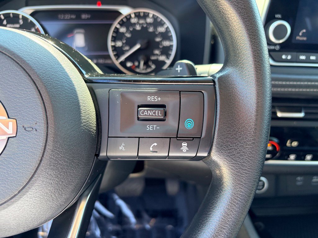 Used 2023 Nissan Rogue SV AWD/4WD image 9