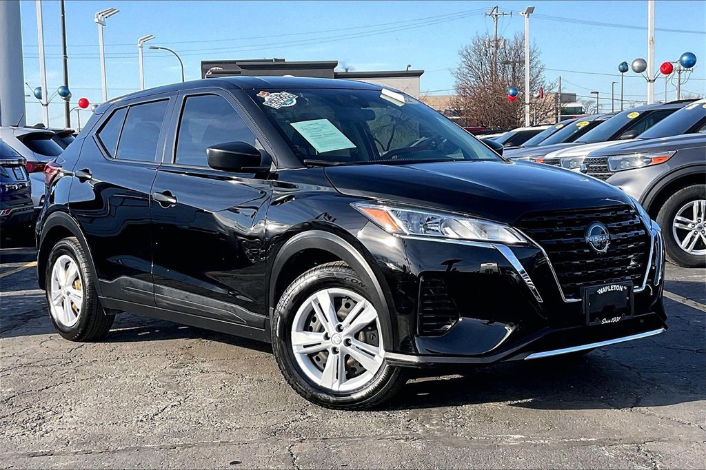 Used 2022 Nissan Kicks S image 31