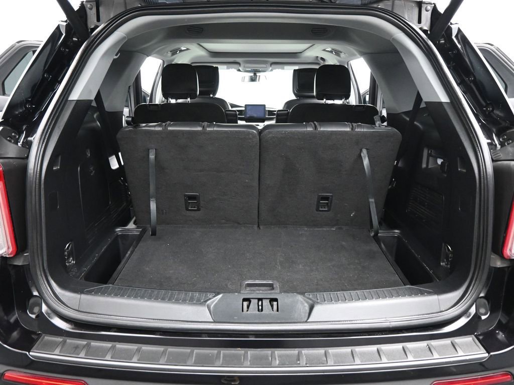 Certified 2023 Ford Explorer XLT w/ Equipment Group 202A image 27