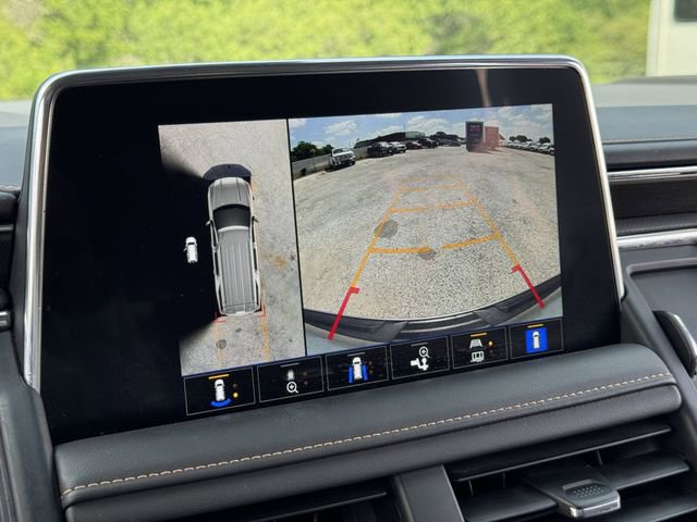 Used 2023 GMC Yukon XL AT4 w/ AT4 Premium Package AWD/4WD image 17