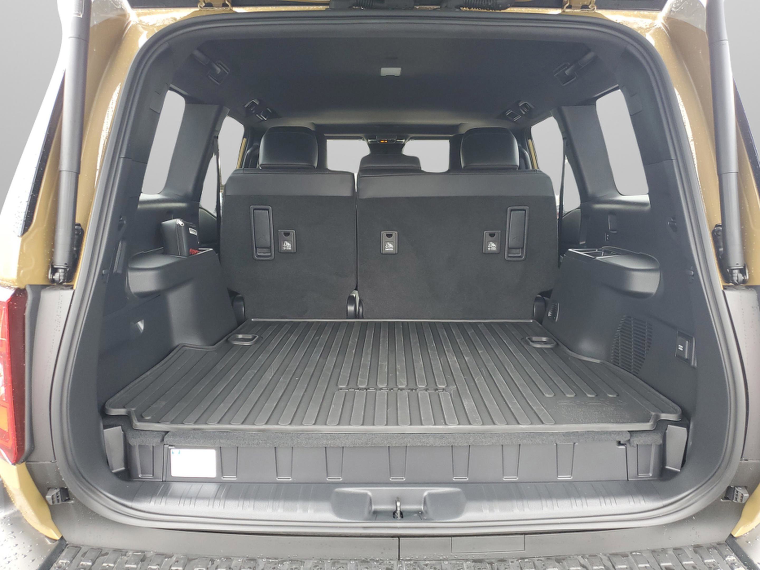 Used 2025 Toyota Land Cruiser w/ Premium Package AWD/4WD image 7